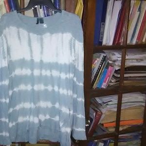 Green and white tye dye cotton long-sleeved shirt